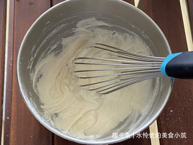 不开裂不回缩的酸奶纸杯小蛋糕，详细做法，保证你可以一次成功