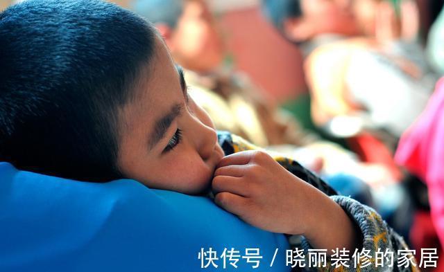 打印机|男孩写字堪比“打印机”,父母逢人就炫耀,反被邻居一言吓出冷汗