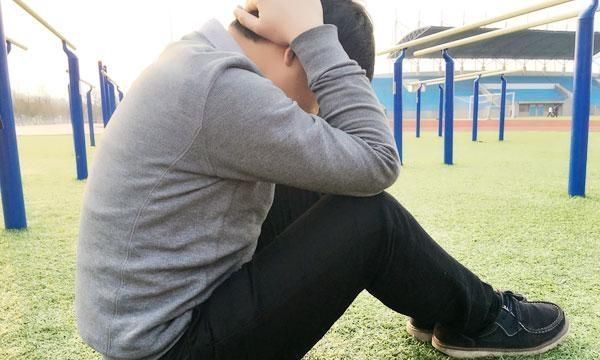 运动|每天做仰卧起坐的人，身体还算不错，但不是人人都能做，自测一下