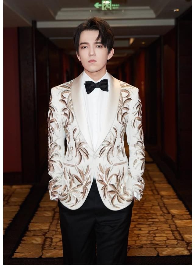 《追哥》2內涵《披哥》，誰給的自信？網友：狗尾續貂？