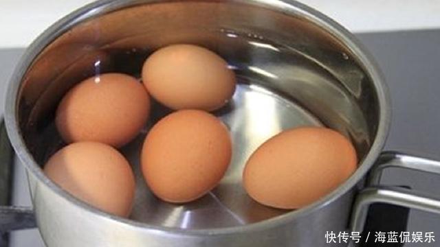 不好|煮鸡蛋时,冷水煮还是热水煮很多人都做错了,难怪鸡蛋不好剥皮