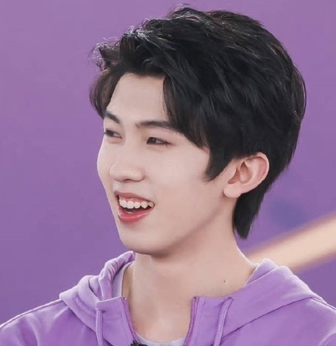 有人驚艷出圈、有人悄悄戀愛，偶像運(yùn)動會？這明明是相親大會