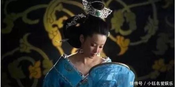 龙种|她14岁当上皇后,21岁怀上龙种,皇帝却一脚踢死母子俩