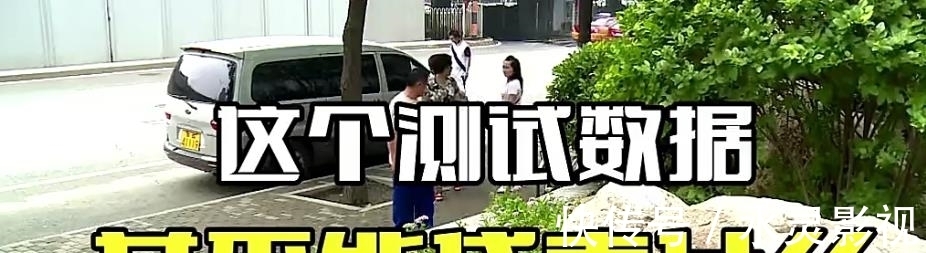 装小偷假“捡尸”，被碰瓷，这综艺被下架竟因泄露真实社会现状？