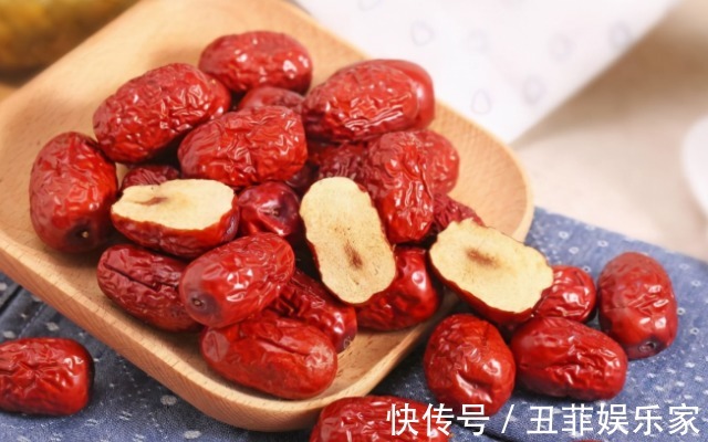 牛年|大年初一,无论贫穷富贵,家里要摆上6种吉祥果,寓意牛年节节高