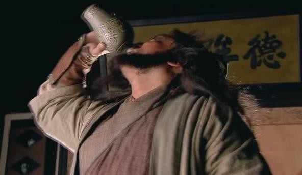 花荣|水浒传宋江死后,吴用和花荣为何也要自尽?并非是兄弟情深……