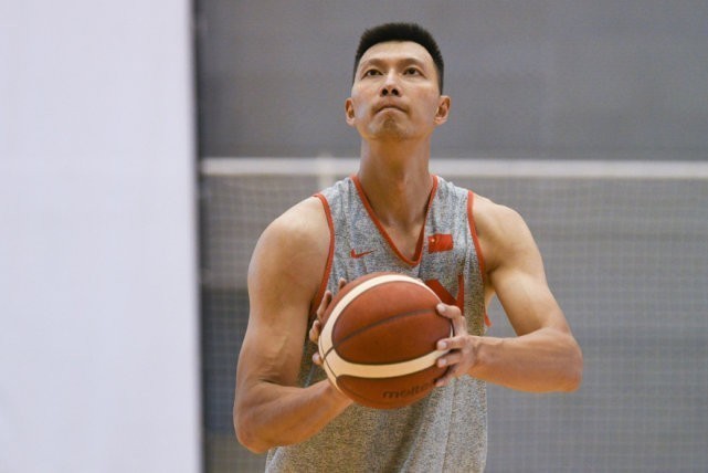 广东男篮|广东因祸得福!易建联养伤不打全运,杜锋大肆练兵,三少接过大旗