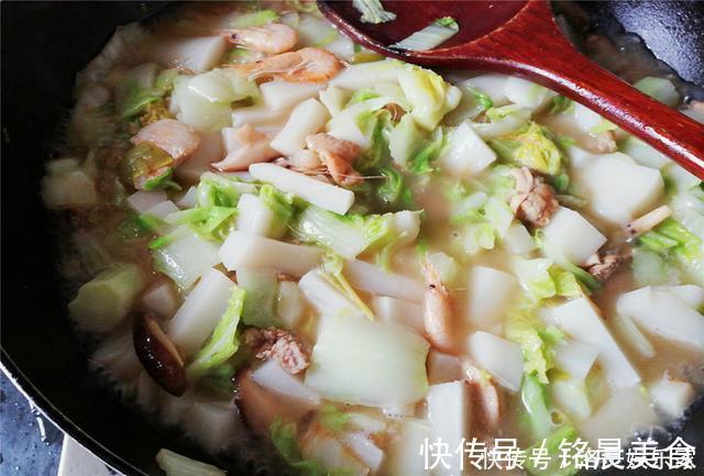 料头|白菜和它一起煮,味道实在太鲜了,营养又暖身,浑身热乎乎不怕冷