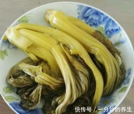 想吃酸菜不用买,制作方法超简单,三天就能吃上,干净卫生!