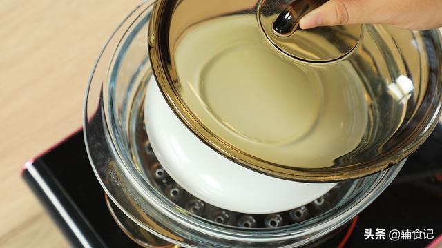 玉米粒|秋季给孩子穿衣,记住这4个“穿衣法则”,感冒生病少一半