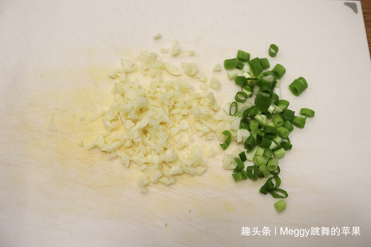 云南米线新吃法,简单营养,香辣过瘾,端上桌就秒光