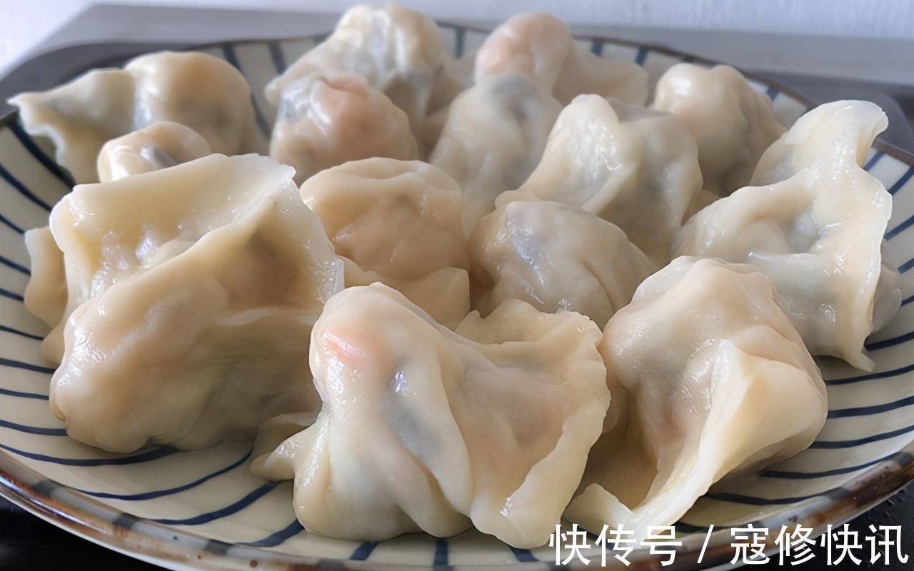 饺子|天凉多吃莲藕好,试试莲藕饺子,很多人没吃过,皮薄馅大口感好