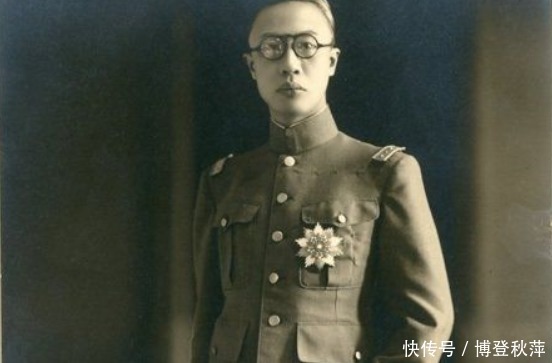 有人|满清王朝覆灭后，皇室贵族都去向何处？至今有人留长辫，穿黄袍