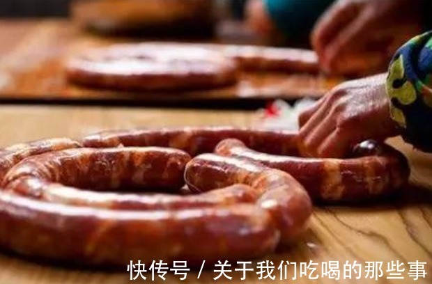 灌腊肠时猪肉洗不洗?很多人做错,难怪腊肠不嫩不香,还长霉变臭