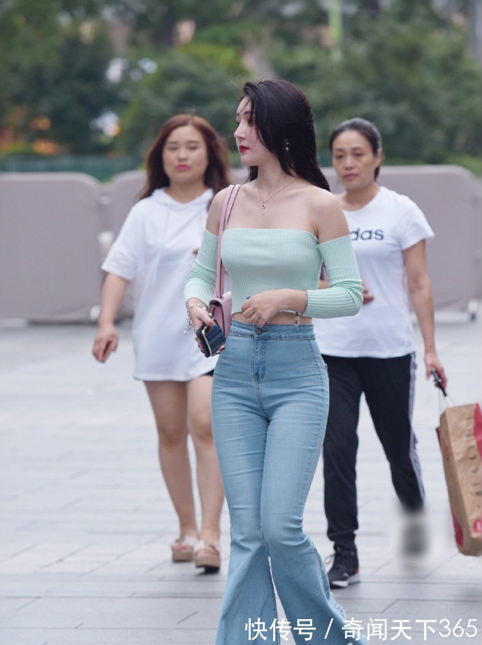 得体|个性穿搭来一波，轻松展现你的青春风采