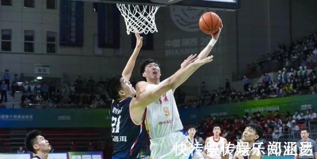 杨鸣|周琦拉出空间,让郭艾伦突破,杨鸣的“空城计”让杜锋无计可施