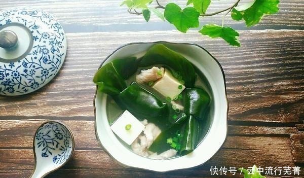 豆腐|日本人称它为“长寿菜”，和豆腐一起煮，每天一碗，健康营养