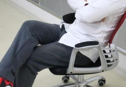 不论男女,到中年后,要学会偷4种“懒”,或许才能更长寿!