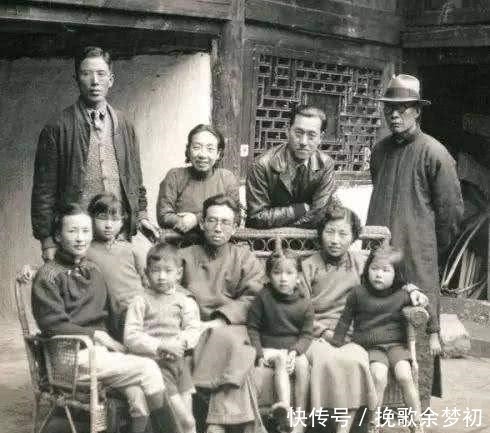 林徽因|林徽因与金岳霖超罕见的合影,一生诗意千寻瀑,万古人间四月天!