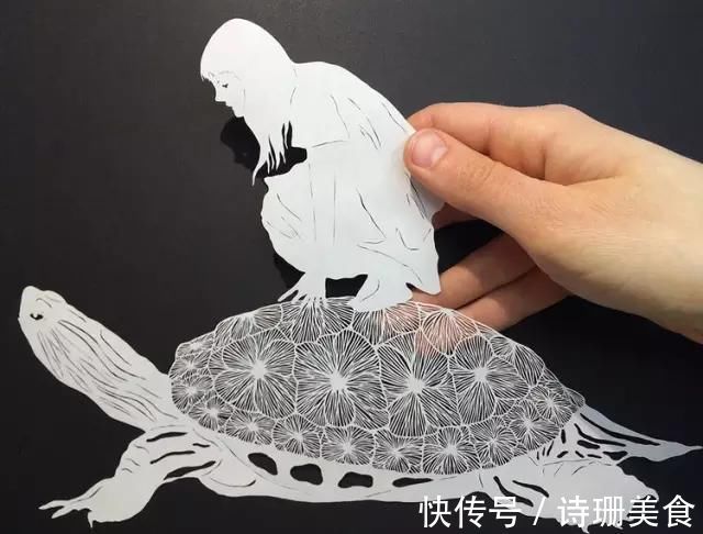 花儿$她就靠一张白纸,弄得如此漂亮,火遍了全世界