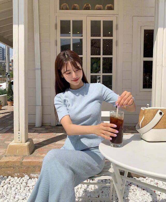 小姐姐|韩系风格的穿搭博主有着清新又甜美颜值 长在了我审美上的小姐姐