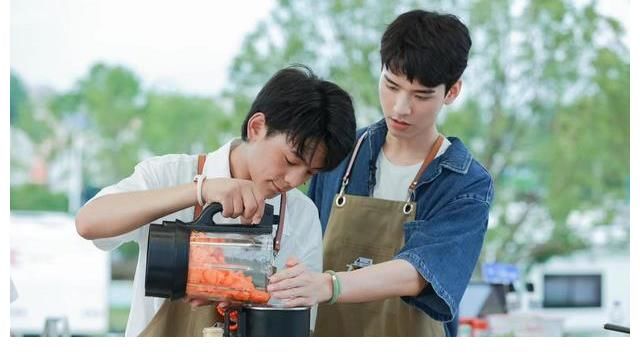 姚安娜|宁静喊话黄晓明“一定要突破”，《中餐厅5》开播