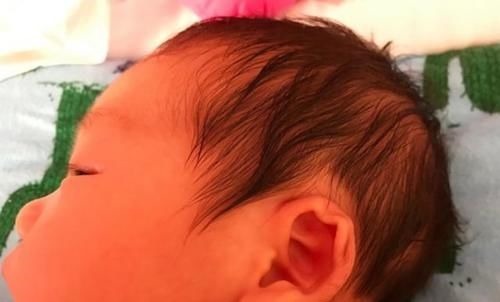 发育|“睡头型”和“不睡头型”的宝宝,长大后有何区别?对比很明显