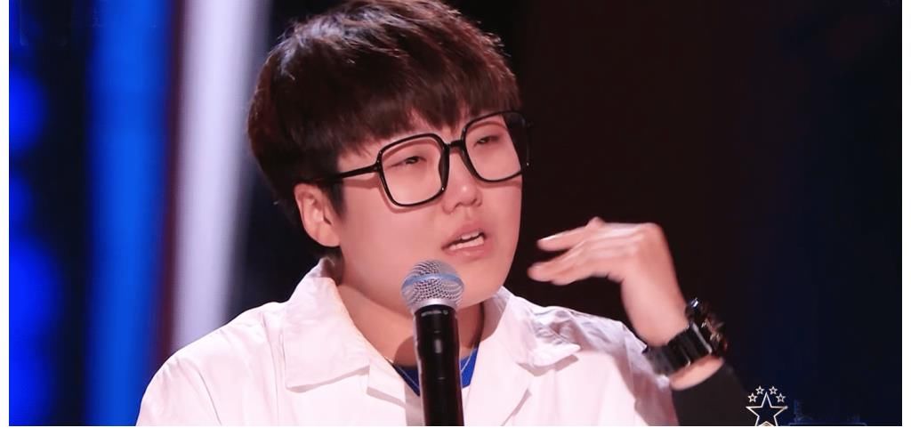 中國好聲音|中國好聲音：6次參賽學(xué)員引發(fā)連環(huán)PK大戰(zhàn)，王靖雯淚灑舞臺(tái)，達(dá)西遺憾出局