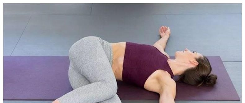 姿势|这套瑜伽序列,专门针对下背部不适,零基础也可以在家练!