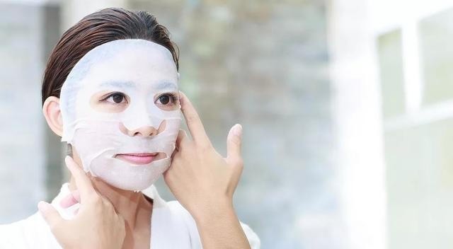 皮肤 女人不管奔几,洗脸后要懂得“3不要”,不然再贵护肤品也白用