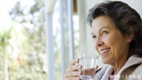 聪明的人,会在此3个“时间段”喝水,一段时间后会发现你瘦了