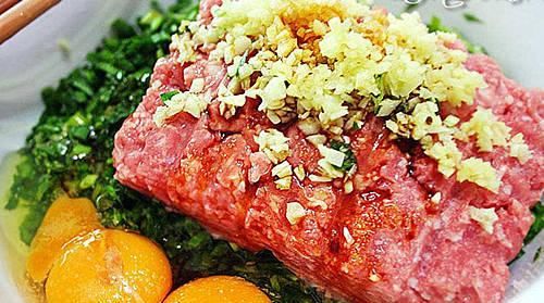 饺子馅拌好别着急包，多做一步，更香，更好吃！一大锅不够吃