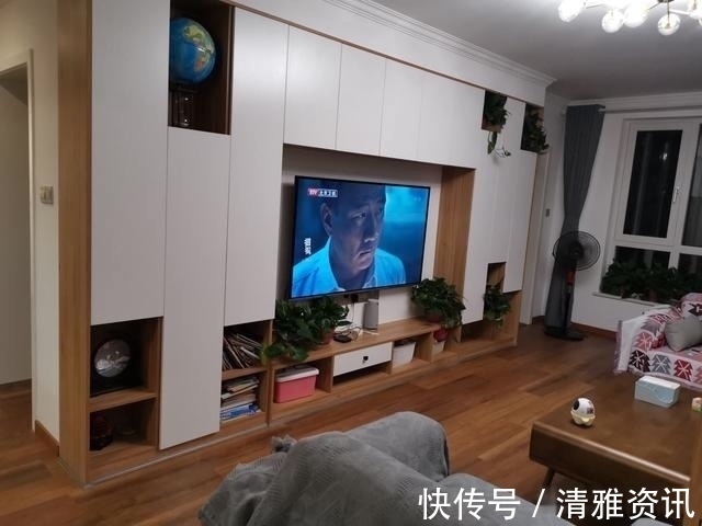 电视背景墙|一家三口终于幸福入住,电视墙非常实用,再多东西都能装,晒晒
