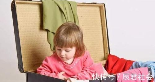 衣服|再穷也别让娃穿别人的旧衣服,省下的是小钱,毁了的是他一生