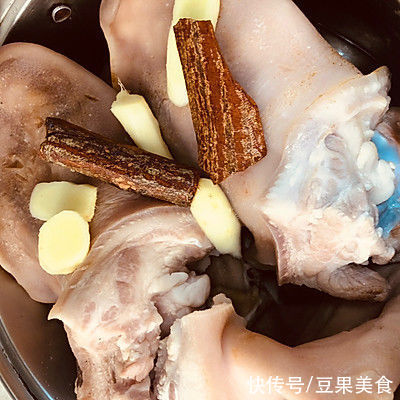 10分钟快手菜卤猪耳朵，做饭不发愁