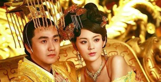 帝王|皇帝刚刚驾崩,太子迫不及待宠幸小妈,结果成就一千古帝王