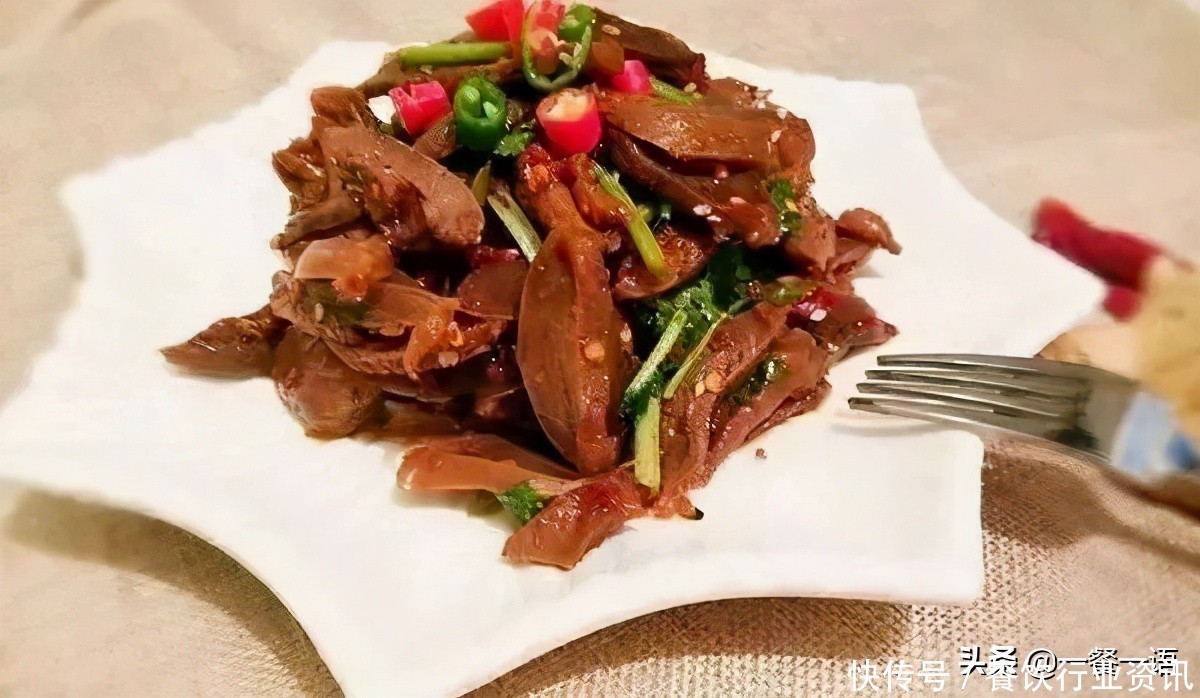 豆苗|谁说夏天不爱吃肉,这些凉拌肉菜清爽不油腻保你喜欢