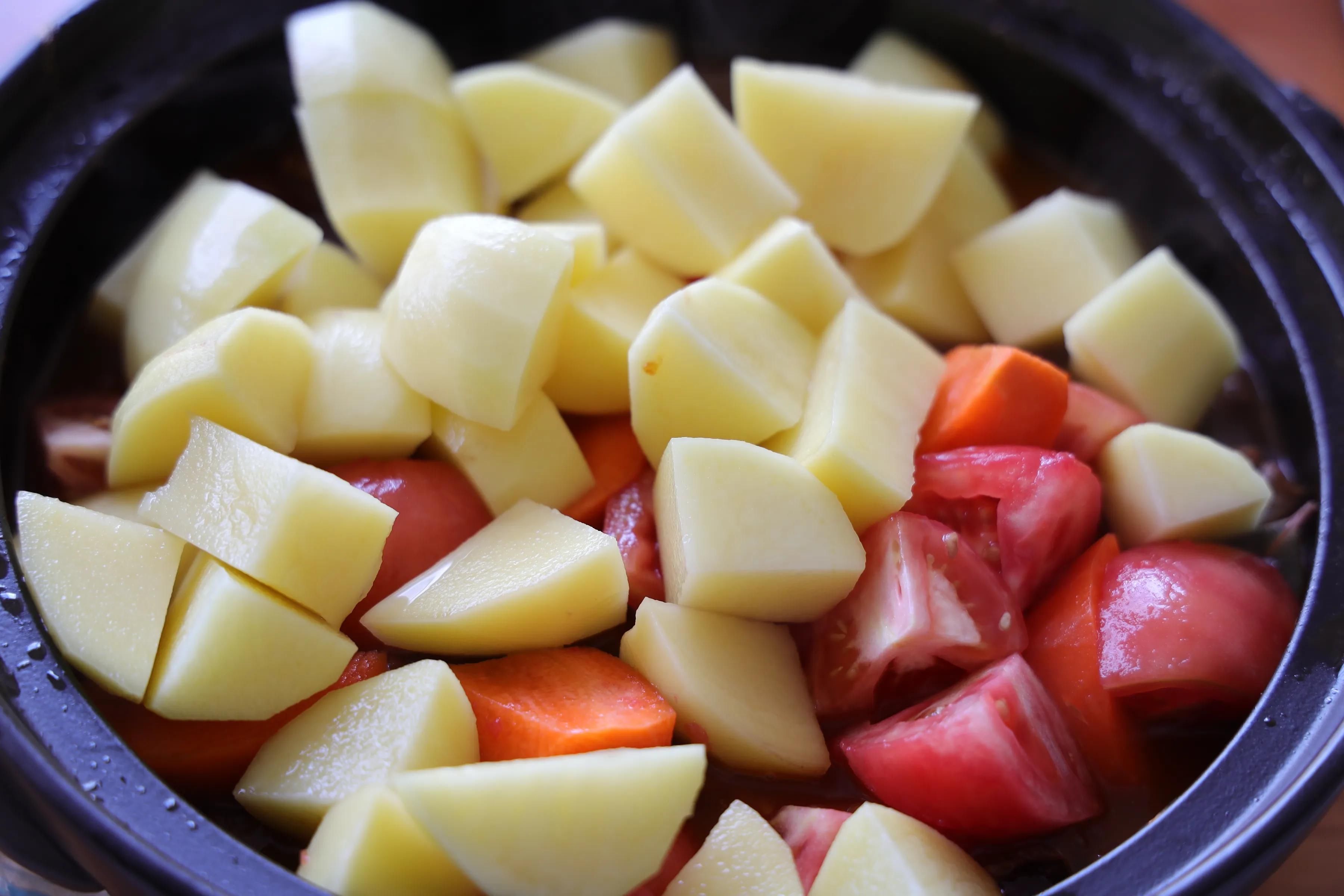 小雪将至，这道菜要多吃，汤汁多特别下饭，暖乎乎的，太舒服了