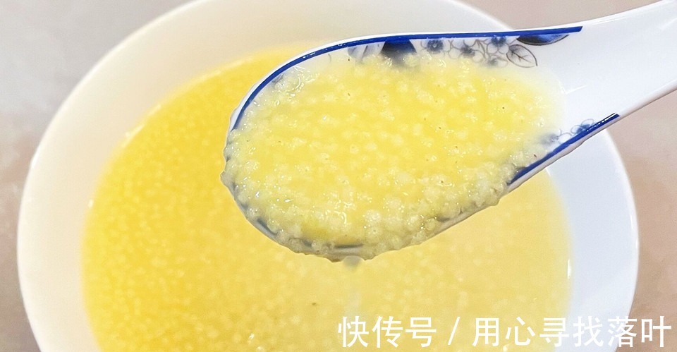 熬小米粥时,“最忌”直接下锅,多加1步,香甜好喝,米油浓稠!