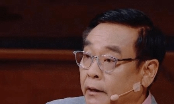 刀鋒1937|太硬核!楊志剛被爾冬升點評后淘汰,扭頭就在公司新戲中隨意挑了個角色