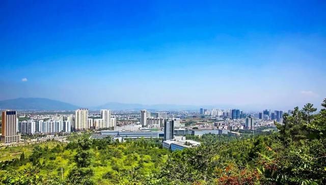 大山包|云南私藏的宝藏小城，山水不输贵州，风景美如画