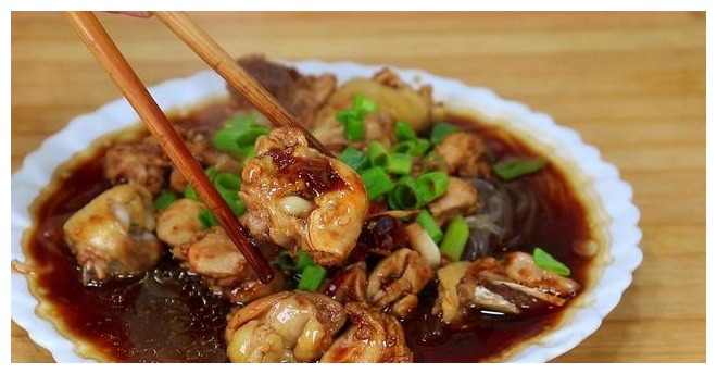 自从学会鸡腿这样做，我家一周吃3次，不油炸，不红烧，太香了