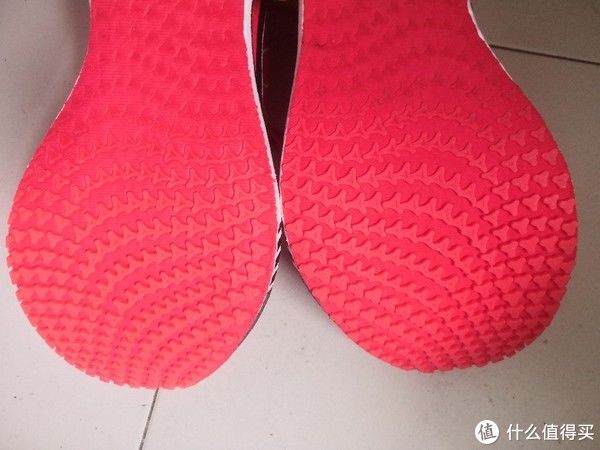 mono|灯家跑鞋展览 篇二十四：必迈 惊碳plus开箱体验