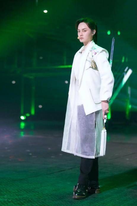 李响&一曲《好春光》逍遥又自在 “哥哥”张晋演绎武侠中国风