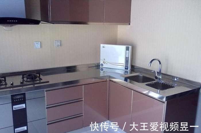 家庭|厨房台面到底能不能装不锈钢入住3年说实话，很多家庭都被坑了