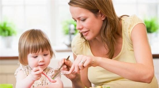 孩子|孩子3岁前要管好嘴,儿科医生:三类食物孩子越吃脾会越虚!