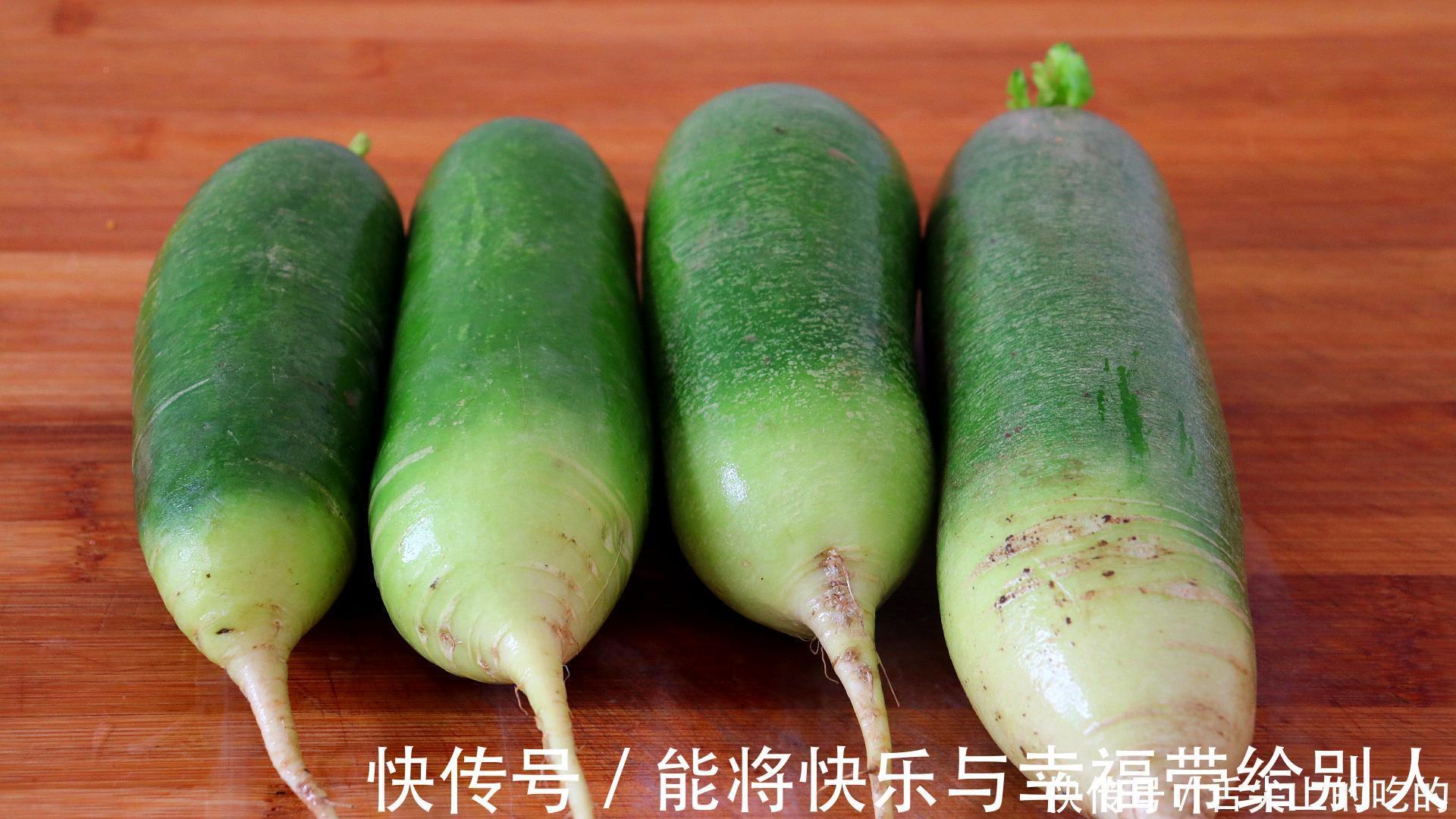 萝卜最好吃做法，不用炒不凉拌，一次3斤不够吃，给红烧肉也不换
