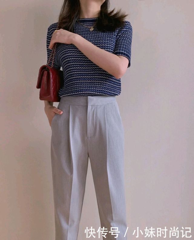 小脚裤|穿对裤子很重要，穿上合适的裤子，可以把腿型修饰得更加完美