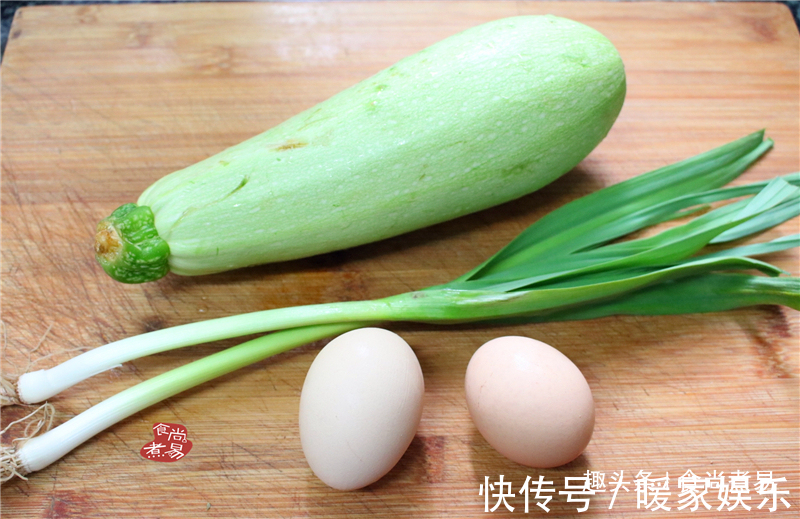 女儿点名要吃此菜，烹调简单，鲜嫩香软，清热利尿低热量