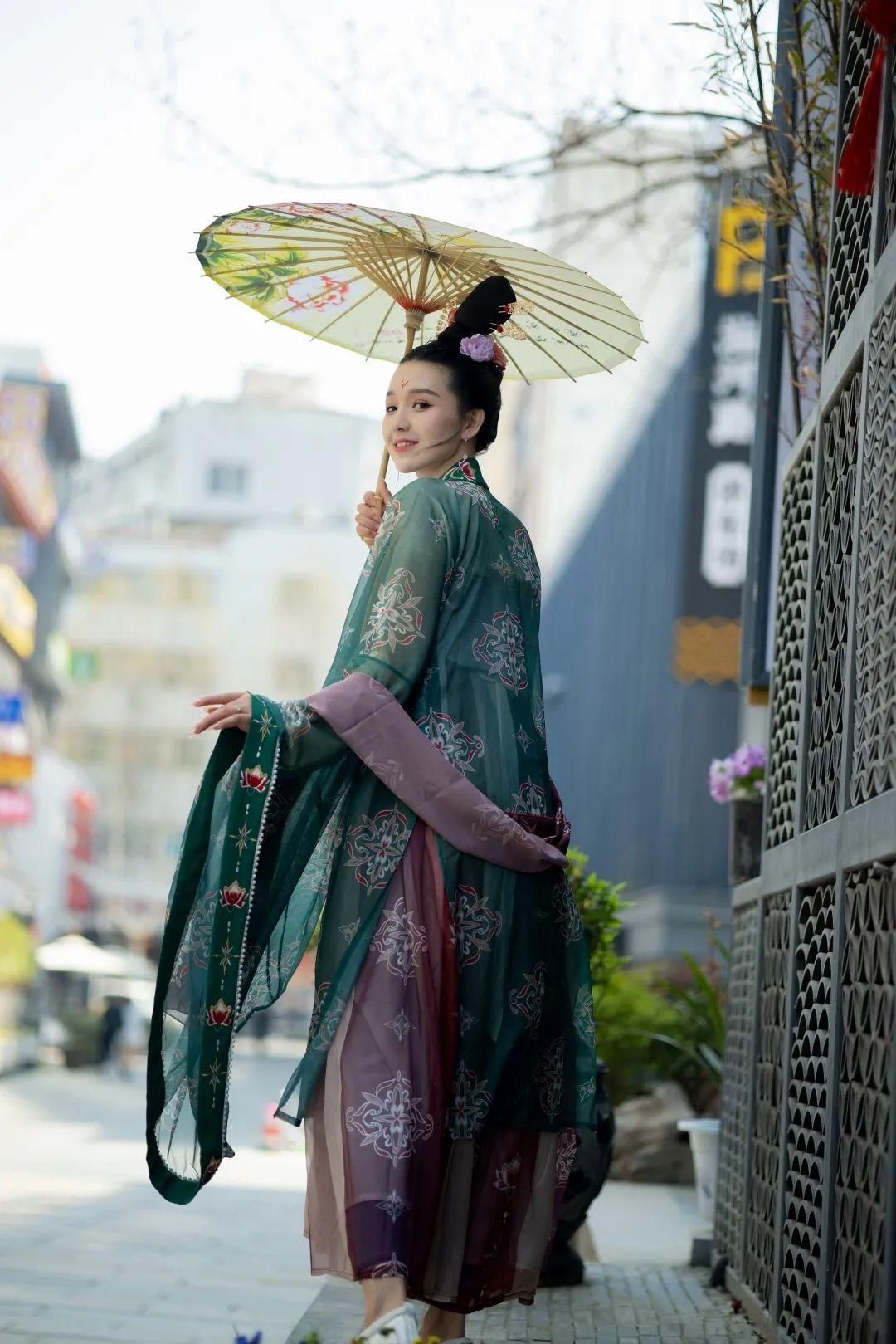 淮河路步行街春日古风图鉴